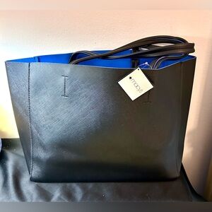 NWT Macy’s Black & Blue Tote bag. 17”x10.5”